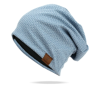 Slouchy checkered knit beanie in light blue with warm double-layer black lining