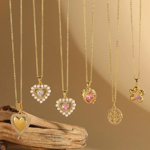 Heart Pendant Necklace Gold Plated Copper With Cubic Zirconia And ABS Artificial Pearl Elegant Jewelry For Women Star Chain