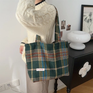 Women Vintage Plaid Woolen Tote Bag Large Capacity Shoulder Handbag For Daily Commuting Autumn Winter Style