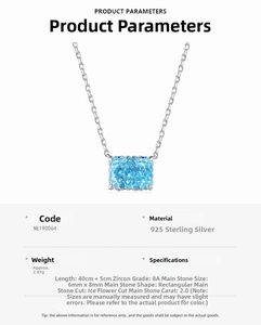 Détail du collier en argent 925 avec pendentif en zircon bleu de 2ct taille glace