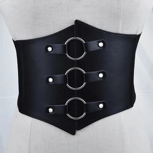 Cintura elastica larga in pelle PU nera con tre anelli in metallo argento da donna