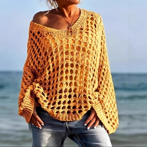 Haut de plage en maille ajourée jaune avec texture nid d'abeille et style bohème