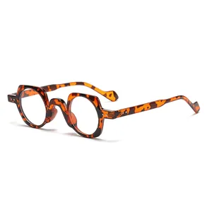 Asymmetric tortoiseshell eyeglasses frame with unique square-round geometric design