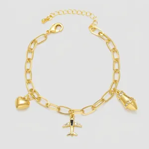 Bracciale a catena dorata con ciondoli a cuore lucido e aereo in cristallo brillante