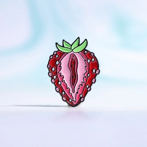 Creative strawberry shaped enamel pin badge with unique fruit cross-section design