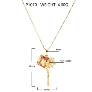 Détails du pendentif frites plaqué or avec zircons rouges et blancs de qualité AAA