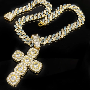 Hip Hop Iced Out Cross Pendant Necklace Alloy Cuban Link With Blue White Rhinestones Rap Jewelry For Men Women