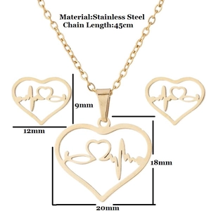 Dimensions détaillées du coffret collier et boucles d'oreilles cœur ECG en acier doré
