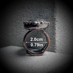 Vintage bronze geometric labradorite ring with 2.0cm inner diameter measurement display