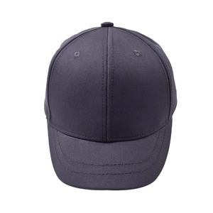 Minimalist short brim baseball cap in navy cotton with a classic six-panel design