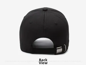 Vue arrière de casquette en coton noir avec sangle réglable et boucle en métal argenté