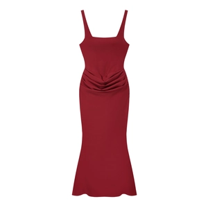 Elegant wine red backless maxi fishtail dress with refined waist pleats for women