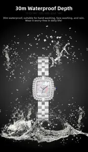 Montre carrée pour femme avec lunette sertie de diamants et éclaboussures d'eau étanche à 30m