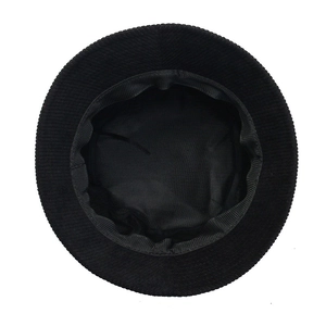 Chapeau bob en velours côtelé noir unisexe avec texture douce et design classique