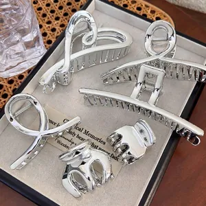 Elegant Silver Metallic Finish Acrylic Hair Claw Shark Clip For Women Large Heart Cross Hair Catch Hair Styling Accessories