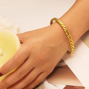 Minimalist 18k gold plated stainless steel twisted rope C-shape open cuff bangle for women