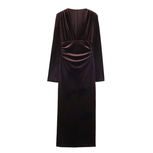 Robe midi élégante en velours marron à col en V, manches longues et taille froncée
