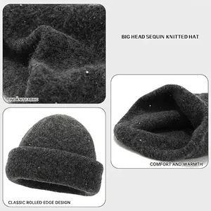 Berretto in maglia di lana grigio scuro con paillettes per donna, caldo cappello invernale