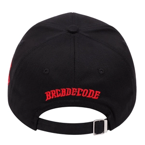 Cappellino da baseball nero con ricamo BRCBDCODE rosso e fibbia in metallo regolabile