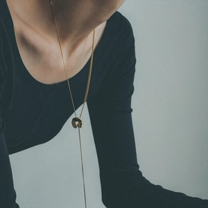Retro double-layer brass gold-plated Y-shaped long necklace with organic pendant