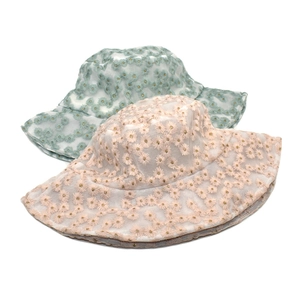 Breathable lace sun hat with daisy embroidery in light mint green and pale pink colors