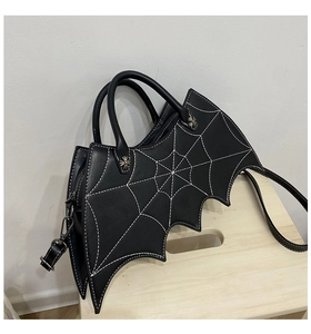 Gotische Fledermausflügel PU Leder Handtasche, einzigartige Spinnennetz Umhängetasche.