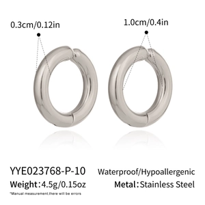 Detailed dimensions of silver stainless steel clip earrings showing size and weight
