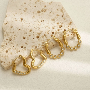 Boucles D Oreilles Créoles Cœur Forme U Plaqué Or 18K Acier Inoxydable Zircon Blanc Bijoux Hypoallergéniques Femmes