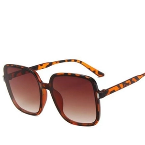 Retro square oversized leopard print sunglasses with gradient brown lenses for women