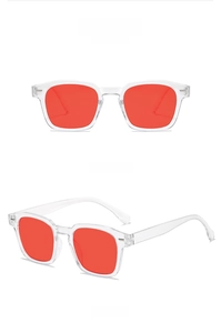 Vista frontal y de 45 grados de gafas de sol vintage con lentes rojas transparentes