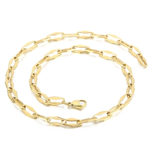 Minimalist gold geometric link necklace with elegant lobster clasp closure for women