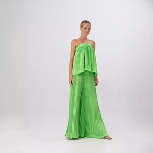 Set plissettato verde lime con top a fascia e pantaloni larghi a gamba larga