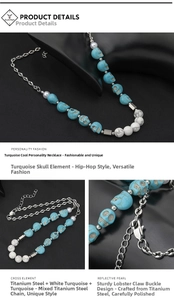 Détail du collier tête de mort turquoise avec fermoir en acier titane et chaîne punk