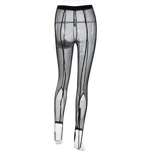 Détail du legging en tulle noir transparent avec design d'étrier et taille haute