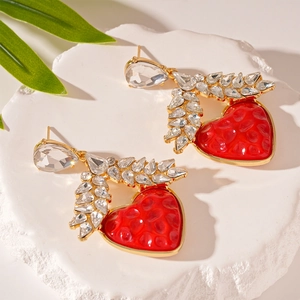 Vintage gold heart earrings with red resin texture and sparkling crystal wheat patterns