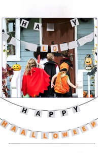 Detalle del cartel de fieltro Happy Halloween de 4,5M con letras negras y naranjas decorativas
