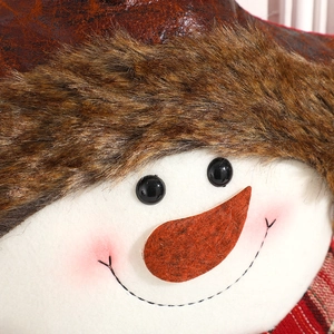 Coussin de Noël bonhomme de neige mignon avec bonnet en peluche et tissu à carreaux décor