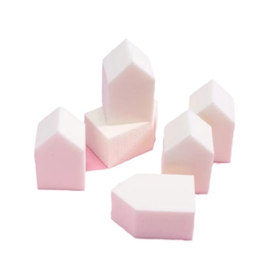 Set of 5 house-shaped hydrophilic non-latex makeup sponges with pink and white gradient