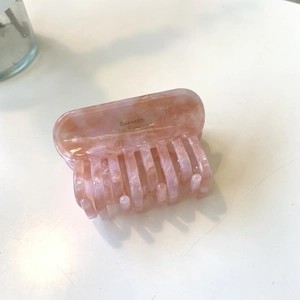 Pink marble acetate hair claw clip with golden Barrette La France text engraving