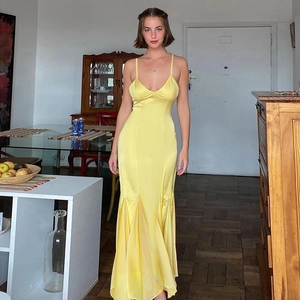 Robe Longue Satinée Dos Nu Col En V Coupe Ajustée Sirène Patchwork En Maille Robe De Soirée