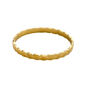 Quilted texture 18K gold plated stainless steel wide open bangle for women fashion