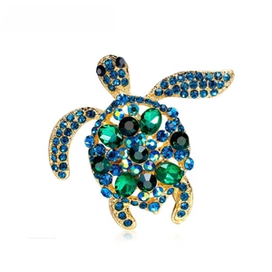 Vintage Sea Turtle Brooch Pin For Women Alloy With Blue Rhinestones Green Crystals Gold Tone Animal Jewelry Gift