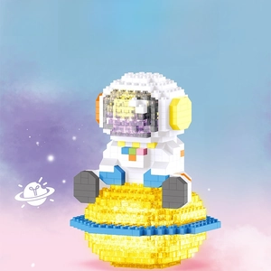 Detail view of astronaut building block pen holder with 433 pieces and light function