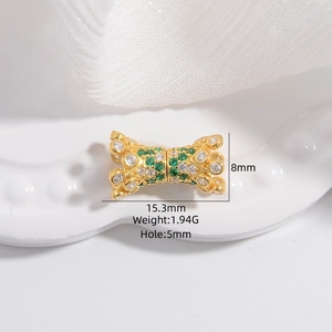 Fermoir en argent s925 doré avec zircons verts et forme de sablier pour la création de bijoux