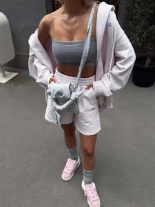 Ensemble sweat à capuche oversize rose avec broderie et short assorti pour femme