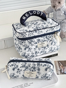 Set de trousses de maquillage matelassées à fleurs bleues avec poignée et pochette