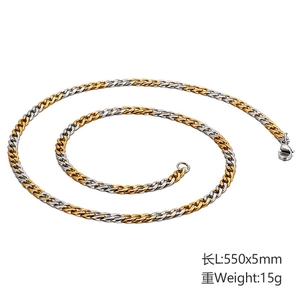 Detail of silver and gold Cuban link chain with dimensions 550x5mm and 15g weight