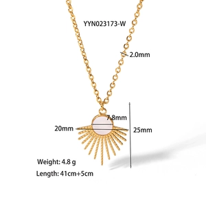 Detail view of sunflower pendant with dimensions and specifications of the gold chain