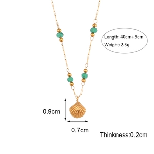 Gold chain necklace with green bead and shell pendant, 40cm+5cm length, weight 2.5g
