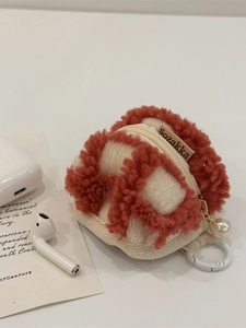 Cute plaid waffle plush earphone storage case with pearl pendant and metal zipper